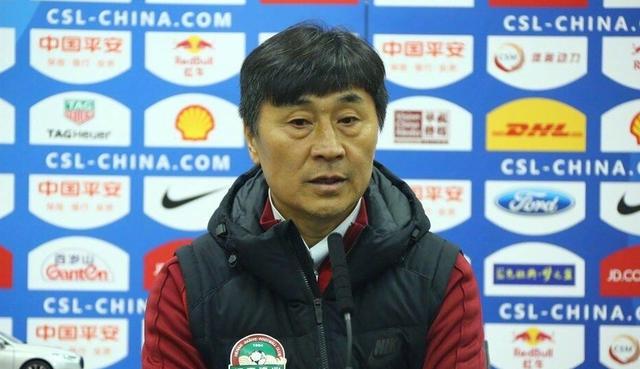 此前穆勒已经表态自己想要继续再踢至少一年，目前他与拜仁的合同将在2024年到期，拜仁主帅图赫尔和俱乐部主席海纳都已经明确表示，他们想要与这名拜仁传奇球星延长合同。